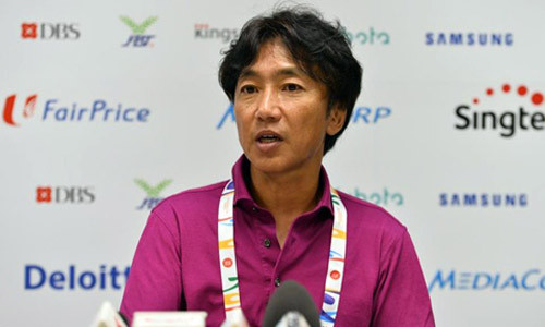 HLV Miura nói rằng ông chỉ hài lòng về kết quả trận đấu giữa U23 Việt Nam và U23 Lào. Ảnh: Zing.