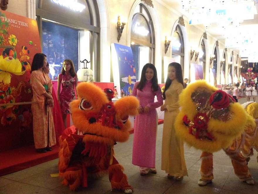 Rộn ràng không khí Trung thu tại Tràng Tiền Plaza