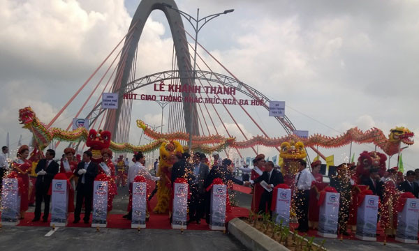 Khánh thành cầu vượt 2.000 tỷ đồng