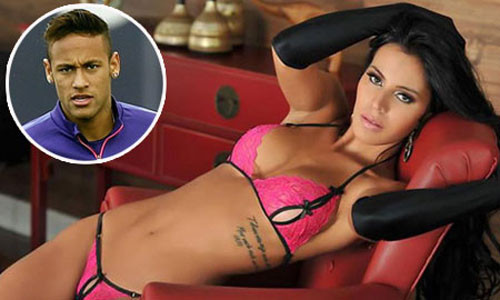 Neymar và người đẹp Lorena Bueri