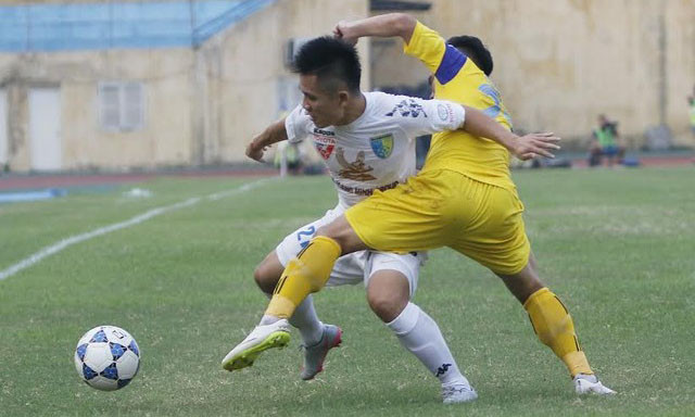 Hà Nội T&T đánh bại SLNA sau 7 năm chờ đợi