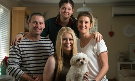 Georgia và gia đình. 