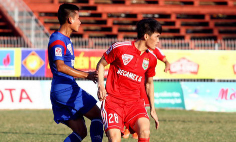 Công Vinh đã có bàn thắng đầu tiên ở V.League 2015.