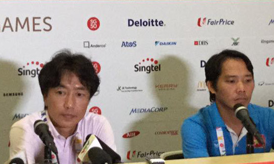 HLV Miura trong buổi họp báo sau trận đấu. Ảnh: Huy Hoàng