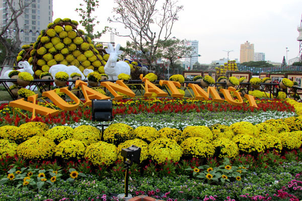 Đà Nẵng khai hội đường hoa Xuân 2015