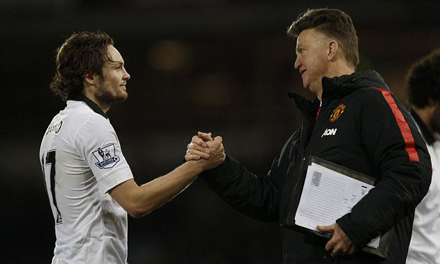 BẢN TIN Thể thao sáng: Van Gaal cảnh báo các ngôi sao M.U