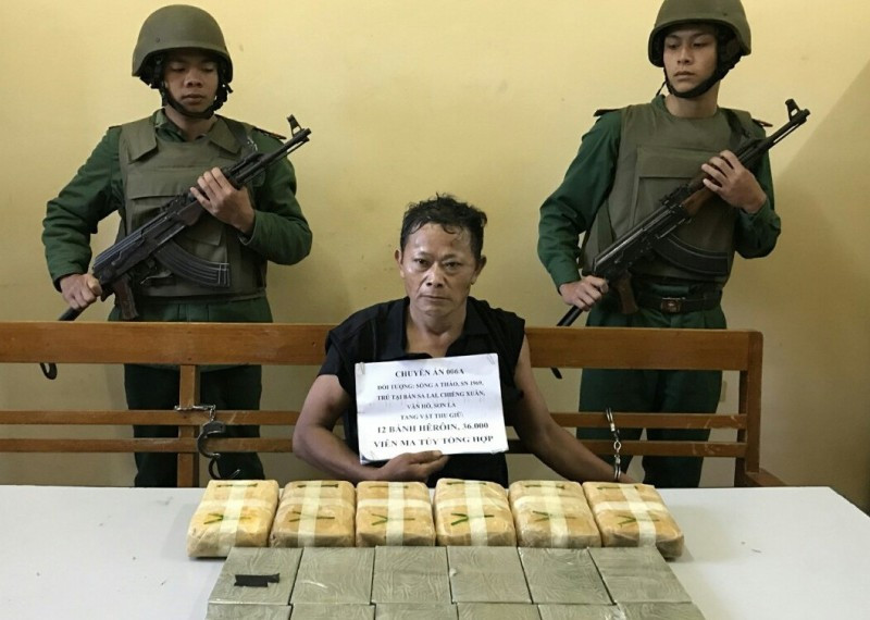 Đối tượng Sồng A Thào và tang vật bị bắt giữ