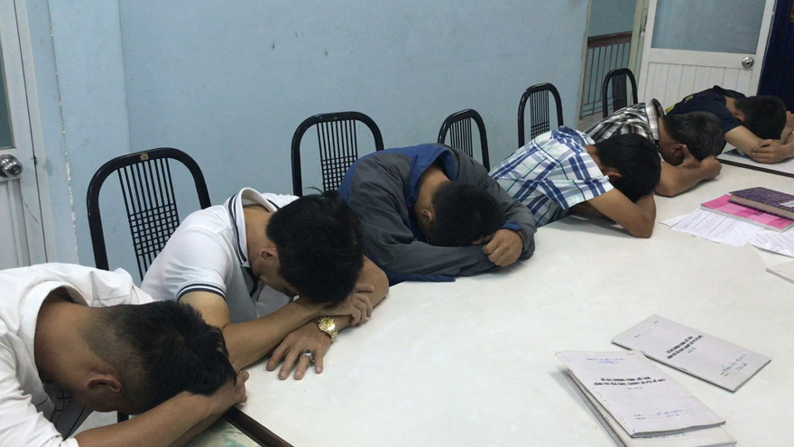 Nhiều con bạc tại công an.