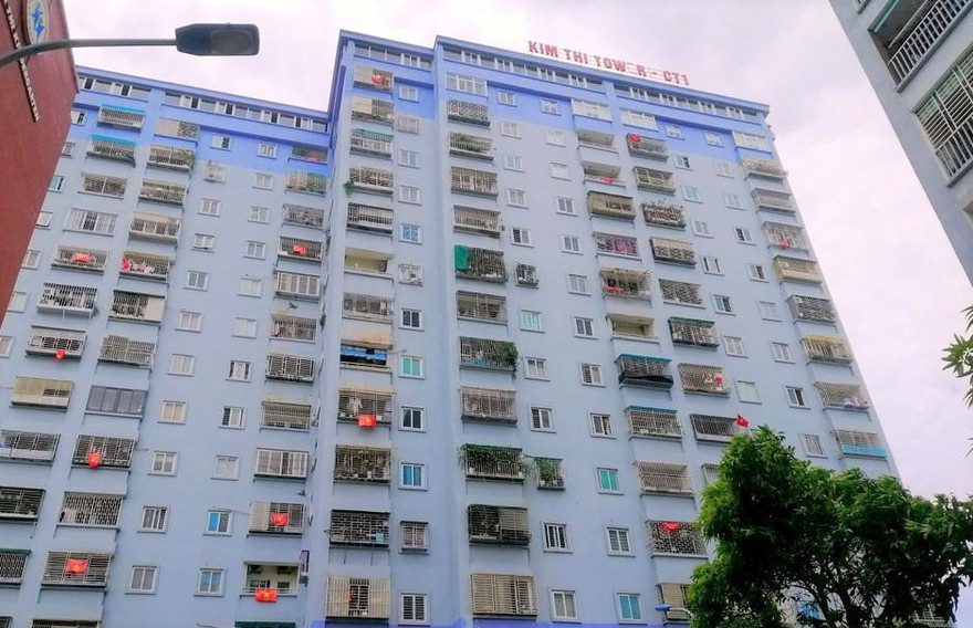 Phong tỏa 2 chung cư ở thành phố Vinh nơi có ca mắc COVID-19 sinh sống