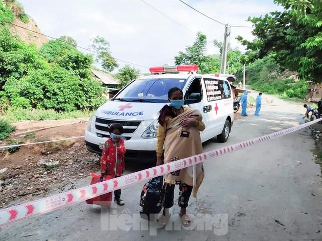 Sáng 12/9, Nghệ An thêm 5 ca dương tính SARS-CoV-2, tất cả đều đã được cách ly