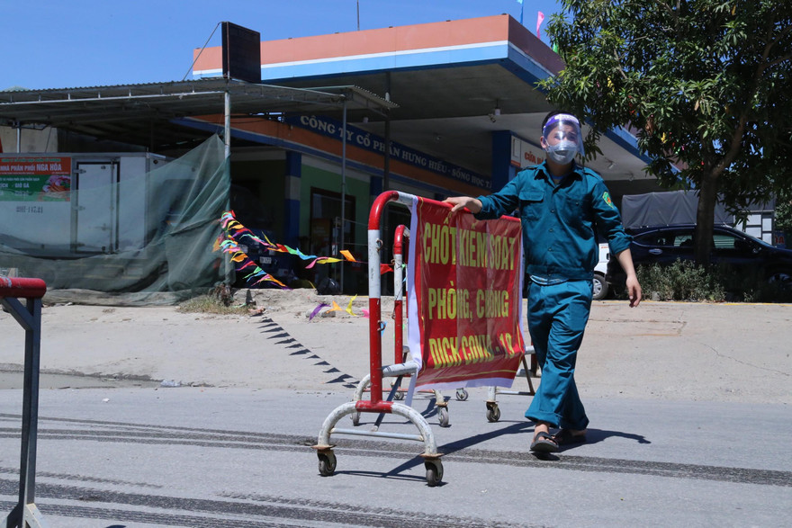 Trưởng trạm Y tế xã ở Nghệ An bị kỷ luật vì để F0 xuất hiện ngoài cộng đồng