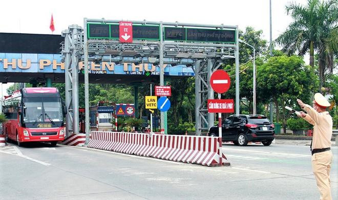 Muốn ra vào thành phố Vinh trong thời gian cách ly xã hội cần làm gì?