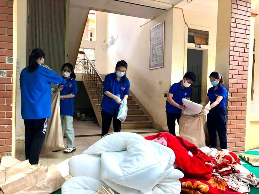 Áo xanh tất bật dọn trường lớp đảm bảo an toàn trước ngày tựu trường