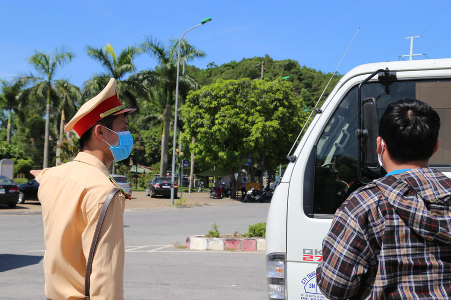 Lái xe người Cần Thơ đi qua Nghệ An dương tính với SARS-CoV-2