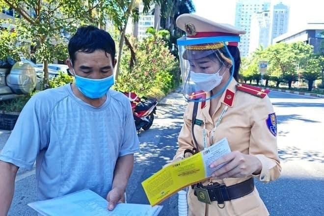 Kiểm soát chặt người và phương tiện ra vào thành phố Vinh, Nghệ An