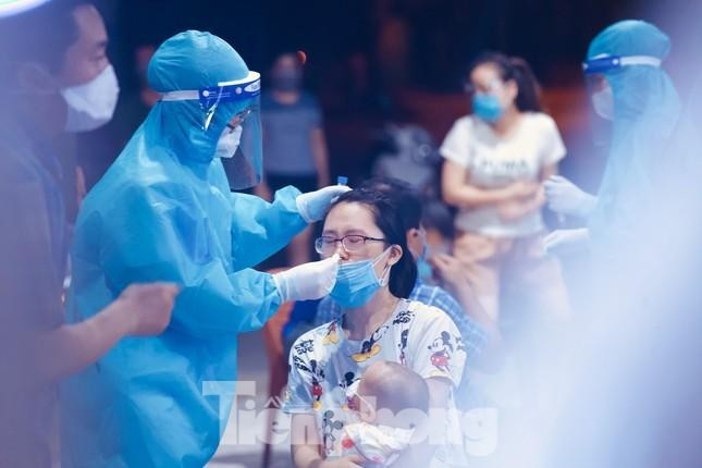 CẬP NHẬT COVID-19 ngày 21/6: Cặp vợ chồng ở Nghệ An dương tính với SARS-CoV-2