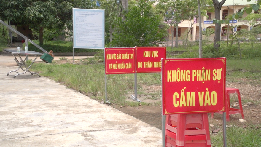 Xuất hiện 3 ca nhiễm COVID-19 cộng đồng, loạt lãnh đạo xã ở Nghệ An bị kỷ luật