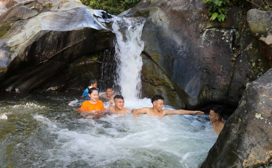 Thác Liếp, nơi xảy ra vụ đuối nước thương tâm