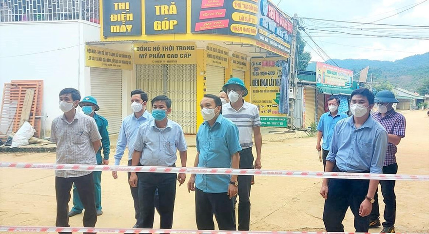 Nghệ An có một gia đình 5 F0, thành lập bệnh viện dã chiến số 6