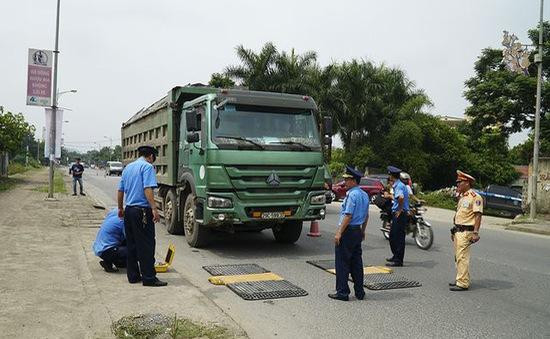 Xe quá tải bùng phát tại các địa phương trên nhiều tuyến quốc lộ.