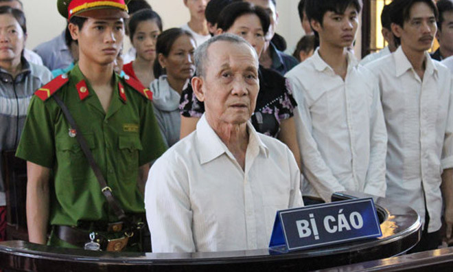 Bị cáo Cao Văn Năm tại phiên tòa.