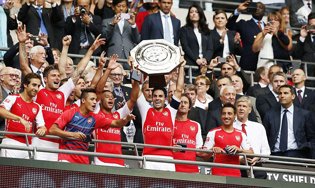 Vùi dập Man City dưới họng pháo, Arsenal giành Siêu cup