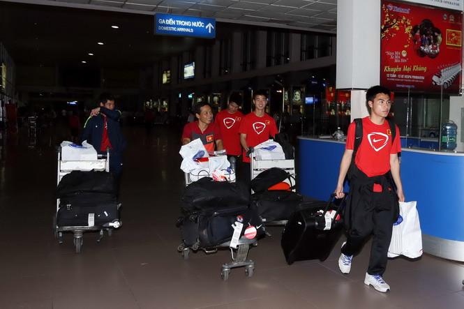 BẢN TIN Thể thao 19H: Thuê chuyên cơ cho U19 Việt Nam