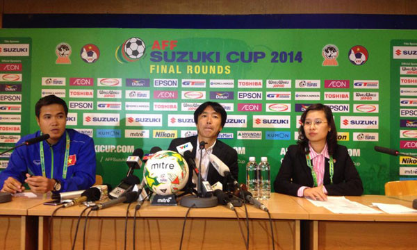 HLV Miura nói gì về 'nghi ngờ ngoài chuyên môn'?