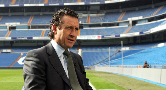 Cựu HLV Real, Jorge Valdano đảm nhiệm vai trò biên kịch của bộ phim tài liệu về Messi.