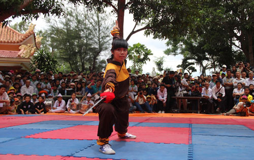 Mãn nhãn với màn loạn kiếm, loan đao của người đẹp trên đất Võ