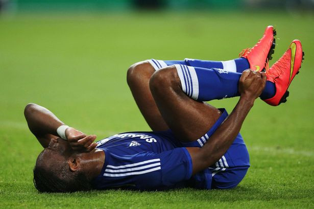 Drogba chấn thương nặng.