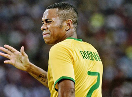 Cô gái 18 tuổi tố ngôi sao Brazil hiếp dâm