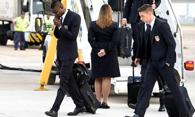 Trong hành trang của các tuyển thủ Italia dự World Cup có một tấm thẻ bí ẩn.