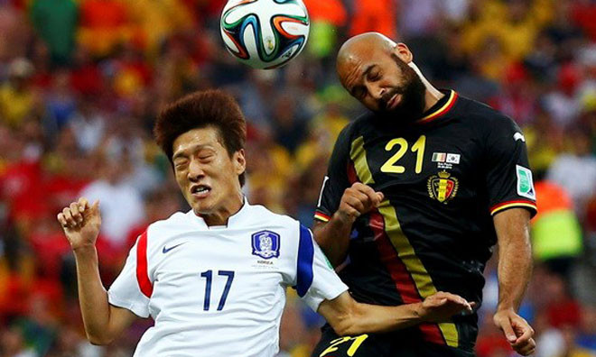 Sự vắng mặt Vanden Borre (phải) sẽ là một tổn thất lớn cho “Quỷ đỏ” châu Âu.