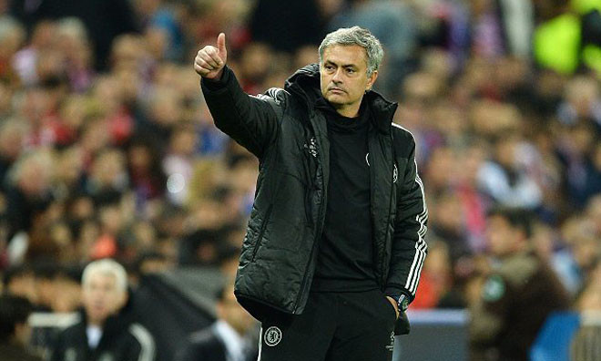 Mourinho tính sử dụng đội hình trẻ ở cuộc đấu với Liverpool.