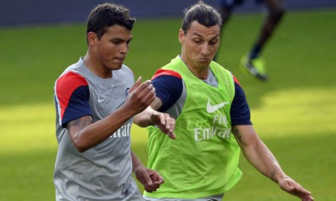 Ibrahimovic và Thiago Silva suýt tẩn nhau trên sân tập 