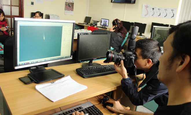 Xử lý ảnh vệ tinh VNRed Sat-1 chụp ở khu vực nghi máy bay Malaysia mất tích. Ảnh: Nguyễn Hoài. 