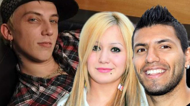 Aguero bị tình địch 'tẩn' trong phòng thay đồ Argentina?