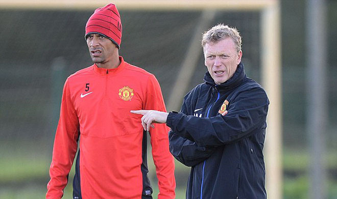 Ferdinand vốn không hài lòng với sự hiện diện của Moyes tại M.U