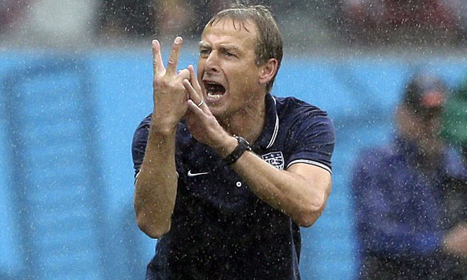 "Thật tuyệt vời khi vượt qua một bảng đấu khó khăn như thế này", Klinsmman nói.