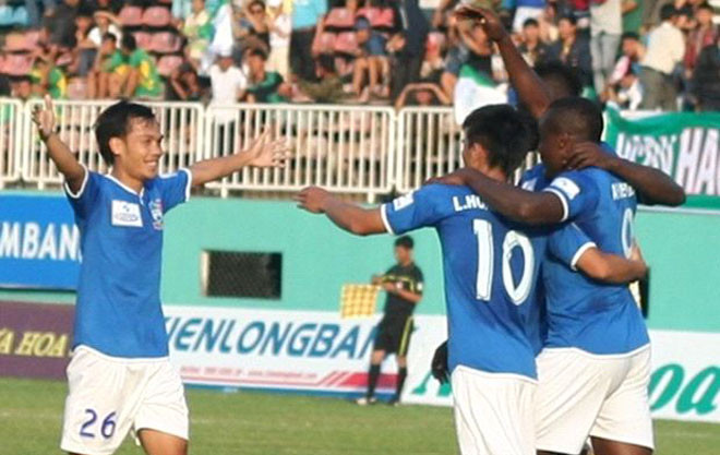 Vòng 5 V.League: Đội bóng bầu Đức ‘bắt nạt’ tân binh