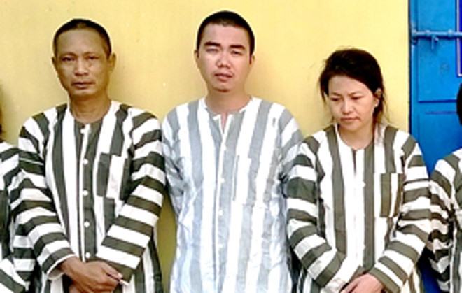 Các đối tượng trong vụ việc.