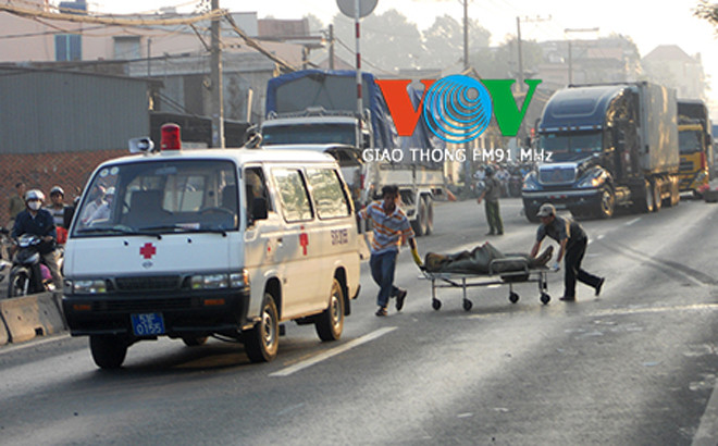 Thi thể nạn nhân được đưa về bệnh viện Đa khoa Thủ Đức.