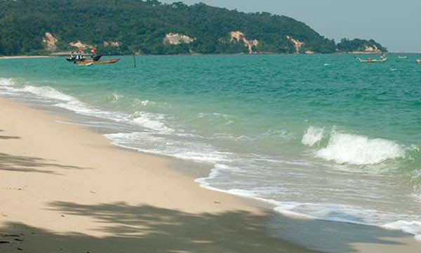 Bãi biển Vàn Chảy. Ảnh: Minh họa 