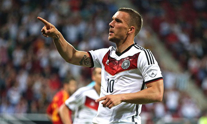 Podolski tính chuyện rời Arsenal