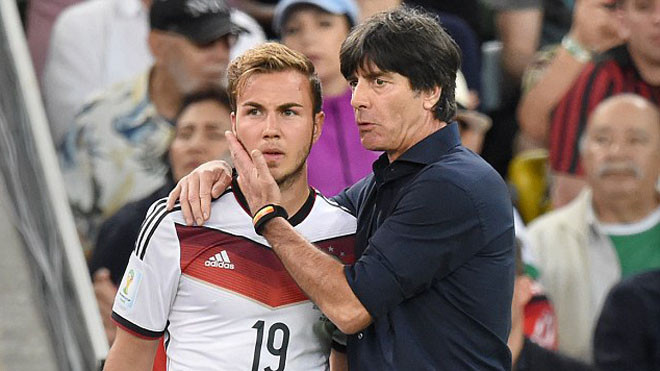 Loew dùng chiêu khích tướng với Gotze