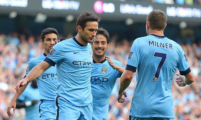 Lampard giúp Man City thoát thua Chelsea.