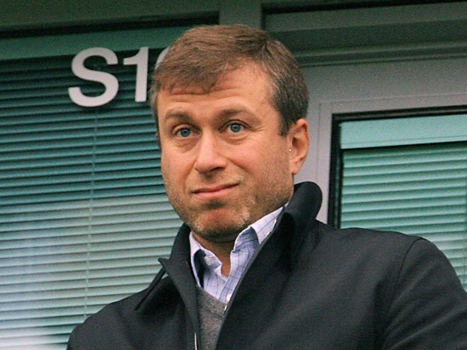 Abramovich vẫn còn phải tốn tiền dài dài vì Chelsea
