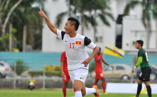 Tiền đạo Hồ Tuấn Tài lập cú đúp trong trận đấu. Ảnh: Zing 