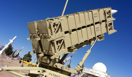 Israel bắn hạ một tiêm kích Syria vi phạm không phận